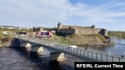 Жителя прикордонної Нарви визнали винним у зборі даних для ФСБ, а також перевезенні до Росії підсанкційних товарів