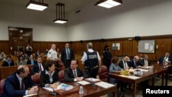 Դատախազները և Դոնալդ Թրամփի ընկերության փաստաբանները Մանհեթենի քրեական դատարանում, Նյու Յորք, 13 հունվարի, 2023թ.