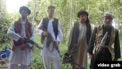 Owganystandaky ýerli türkmen ýaragly toparyň agzalary.