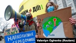 Україна, яка омивається Чорним і Азовським морями і має понад 2,5 тисячі кілометрів берегової лінії, не уникне проблем, пов’язаних із підняттям рівня моря через глобальне потепління, мовиться в дослідженні «Екодії»