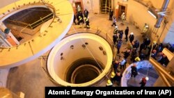 نمایی داخلی از راکتور آب سنگین اراک