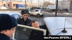 Марсель Шамсутдинов покидает Вахитовский райсуд Казани