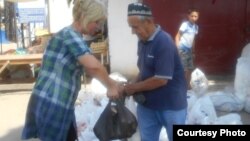 Ангренлик тадбиркор Ҳабиба Абдуллаева юздан ортиқ эҳтиёжмандга хайрия қилди