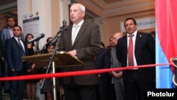 Armenia - Prosperous Armenia Party leader Gagik Tsarukian (R) at the opening of a Russian-Armenian trade exhibition in Yerevan, 24Oct2012.