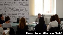 Молодые художники, фотографы, дизайнеры Северного Кавказа в этом году знакомятся с принципами создания авторского самиздата