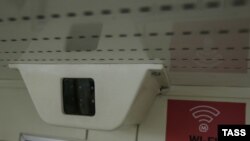 Камера наблюдения в московском метро 