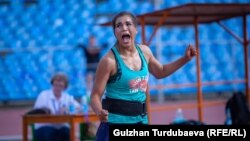 Найза ыргытуу боюнча мелдештин жеңүүчүсү Өзбекстандык жеңил атлет Наргиза Кочкарова. Бишкек. 14-июль, 2019-жыл.  
