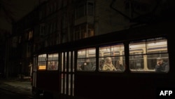 У компанії нагадують, що причина запровадження обмежень – наслідки попередніх російських масованих ракетно-дронових атак на енергооб’єкти