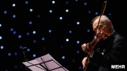 همایون خرم.