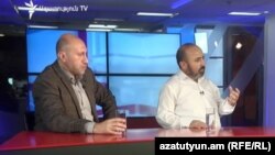 Թաթուլ Հակոբյանը և Հակոբ Բադալյանը «Ազատության» տաղավարում, արխիվ