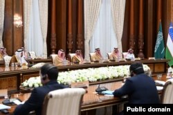 Тошкентда музокара пайтида олинган сурат. 15 октябр, 2025 йил.