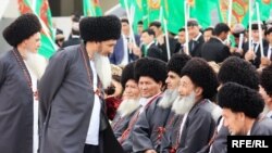 Ýaşulular köpçülikleýin çärede, Türkmenistan 