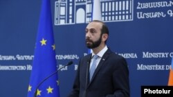 Министр иностранных дел Армении Арарат Мирзоян 