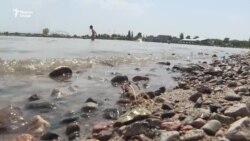 Табибони тоҷик хостанд, мардум аз гармо эҳтиёт кунанд