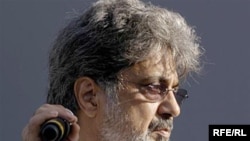 داریوش اقبالی