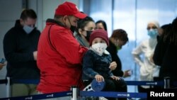 Россия, Беларусь и Туркменистан попали в «оранжевый» список – представителям этих государств могут ограничить выдачу виз.