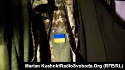 За даними слідчих, у цьому брали участь військовослужбовці, які «забезпечували списання військового майна»