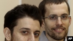 جاش فتال (سمت چپ) و شین بائر