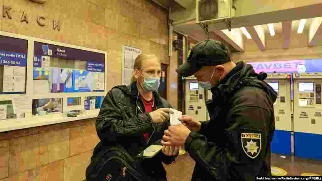 За минулий тиждень в Україні зробили 1 740 231 щеплення від коронавірусної хвороби COVID-19. За даними Міністерства охорони здоров&rsquo;я, це більше, ніж за весь червень