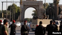 Багдаддын "Жашыл аймагынын" дарбазаларынын бири.  7-ноябрь, 2021-жыл. 