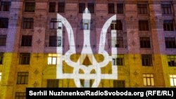 Раніше Повітрофлотський проспект у Києві пропонували перейменувати на Повітрянофлотський або ж на проспект Європейського Союзу, але ці пропозиції не підтримали.