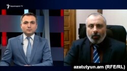 Глава МИД Нагорного Карабаха Давид Бабаян (справа)