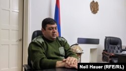 Мер вірменського Капану Ґеворґ Парсян вважає, що війна 1990-х років почалася через те, що «ми жили надто близько одне до одного»