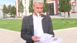 Зикриё 9 сол аст, саъй дорад, ӯро бегуноҳ эълон кунанд
