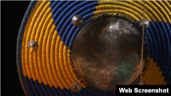 Qırımtatar ordusında umbonlarnı sıq-sıq ösümlik elementlerinen yaraştıra ediler