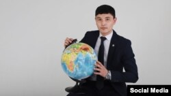 Бийик Рыскулов.