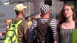 Тисячі людей протестують проти повторного призначення Бабіша прем’єром Чехії – відео