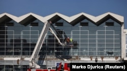 На следующий день после трагедии: ремонтные и восстановительные работы на вокзале Нови-Сада. 2 ноября 2024 года