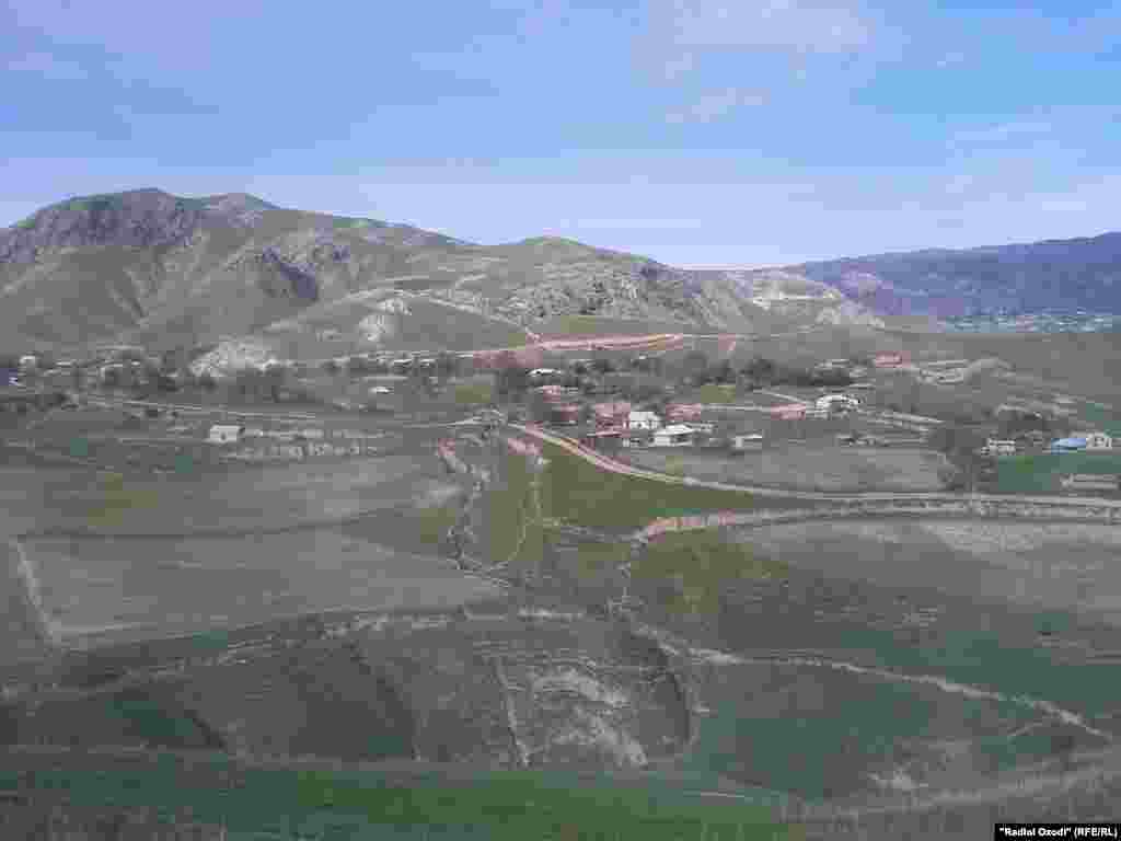 Сохтмони роҳи оҳани Ваҳдат-Ёвон аз сар гирифта шуд