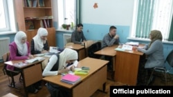 Госмания мәктәбендә дәрес. Halalstarter порталы фотосы