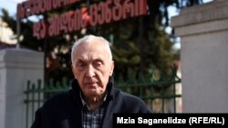 Среди инфицированных – главный инфекционист страны Тенгиз Церцвадзе