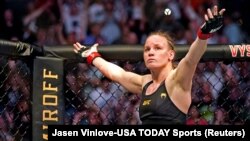 Валентина Шевченко беттештен соң. АКШ, Жексонвилл шаары. 24-апрель, 2021-жыл.