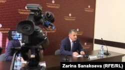 Анатолий Бибилов поручил исполнительной власти до конца февраля отчитаться о проделанной за год работе