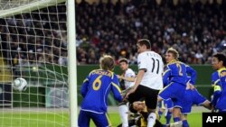 کلوزه و مولر دو مهاجم آلمانی برطرفی چهار بر صفر شنبه‌شب این تیم بر قزاقستان را رقم زدند