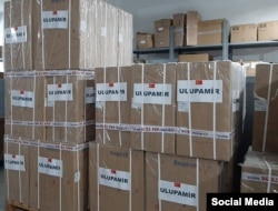 Ван кыргыздары Кыргызстанга коронавируска каршы күрөш жүргүзүүсү үчүн кайрымдуулук көмөгүн жиберди. 2020-жылдын августу.