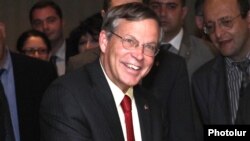 Armenia - U.S. Ambassador John Heffern attends a business forum in Yerevan, 15Jun2012.