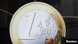 В январе 2002 года в ряде стран Евросоюза появилась новая единая валюта - евро