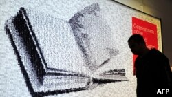 پوستر تبلیغاتی نمایشگاه کتاب فرانکفورت ۲۰۱۰