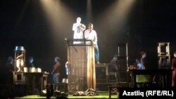 "Фронтовичка" спектакленнән күренеш