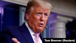 دونالد ترامپ طی هفته های اخیر از نحوه مقابله چین با شیوع ویروس کرونا انتقاد کرده است.