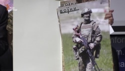 Історики передали військовим просвітницькі плакати (відео)