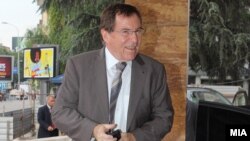 ԵԽԽՎ-ի նախագահ Ժան-Կլոդ Մինյոն, արխիվ