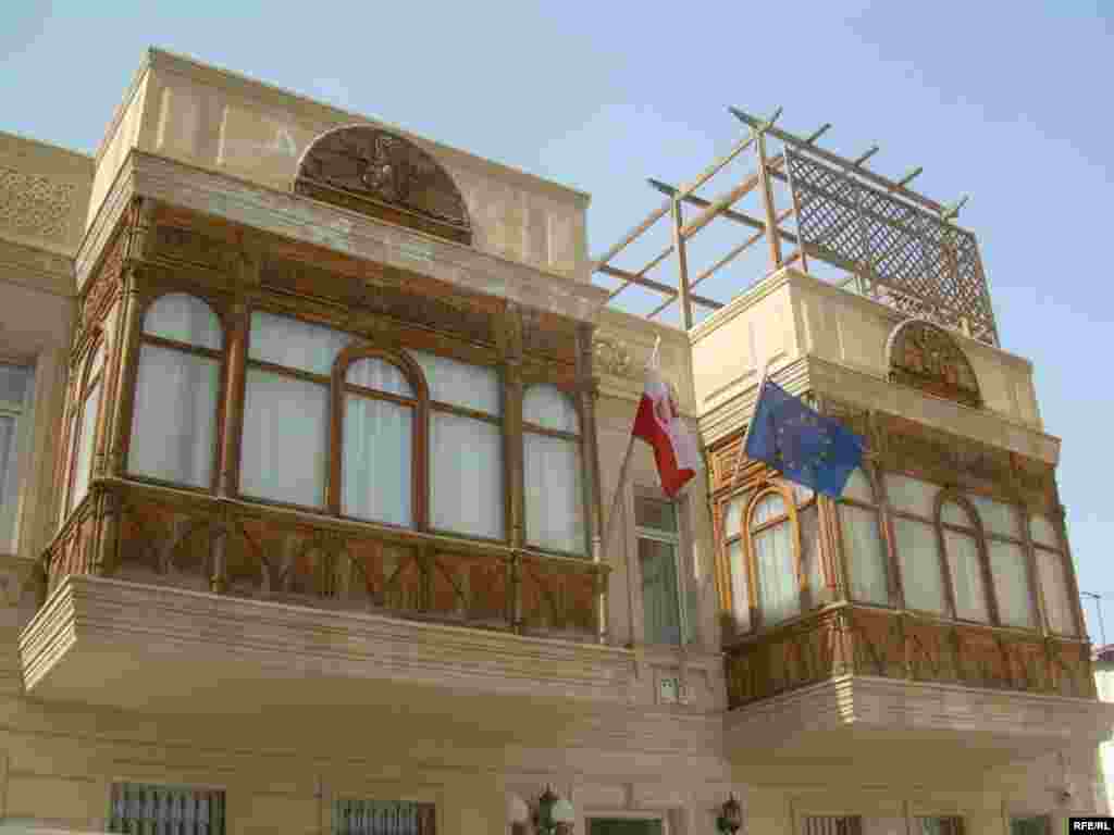 İçərişəhər içəri görünüşünü itirir  #44