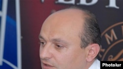 Руководитель парламентской фракции партии «Наследие» Степан Сафарян