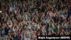 «مریم شجاعی مدام به فیفا فشار آورد تا قوانین منع تبعیض جنسیتی را اعمال کنند. سرانجام این ارگان هیئتی را به ایران اعزام کرد تا زمینه تماشای گروه بیشتری از زنان در بازی تیم ملی ایران مقابل کامبوج فراهم شود».