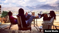 یکی از عکس های منتشر شده بر صفحه بچه پولدارهای تهران در اینستاگرام که فعالیت خود را اخیرا متوقف کرده است